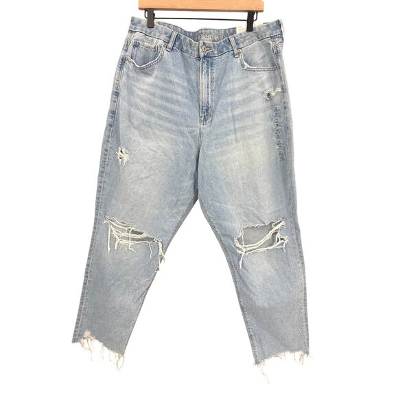 American Eagle Curvy Blue Ripped Mom Jeans Size 18 NEW - Picture 1 of 5